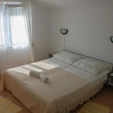 Apartman Toni Primosten